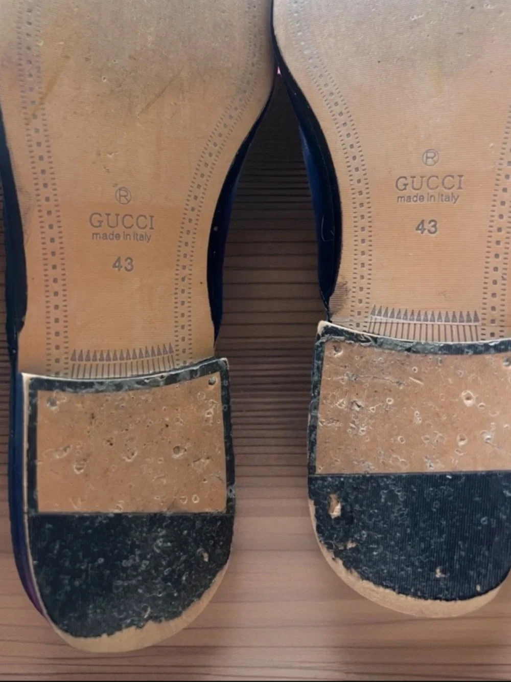 Gucci Black Leather Slip-On Horsebit Loafers - Picture 3 of 6